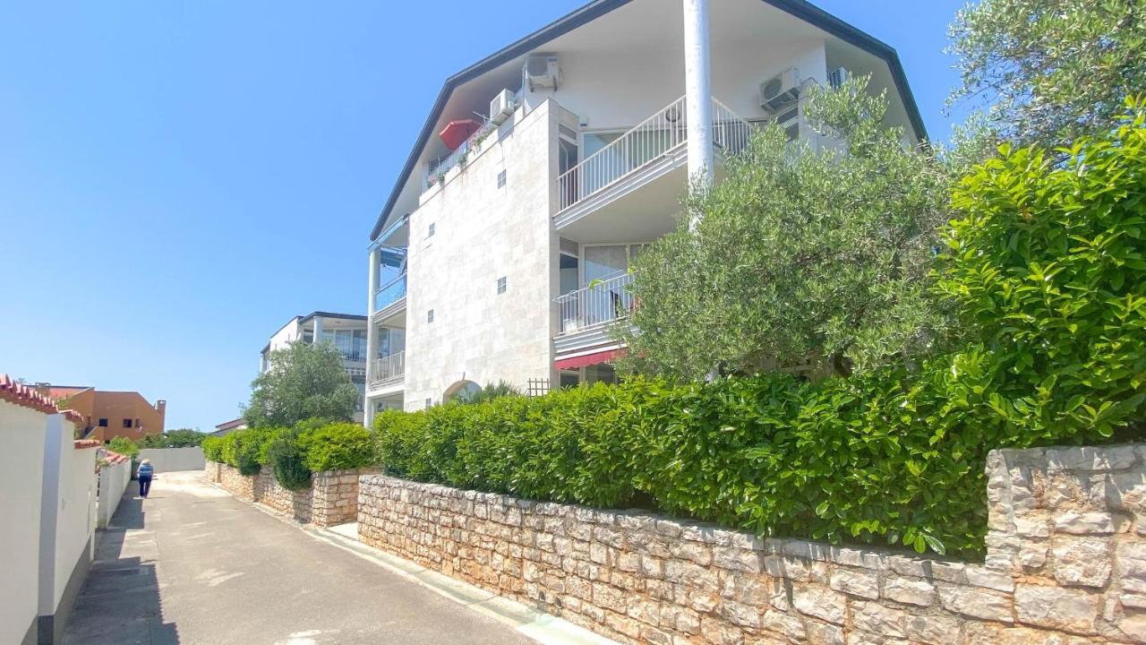Romina Apartment Замбратия Екстериор снимка